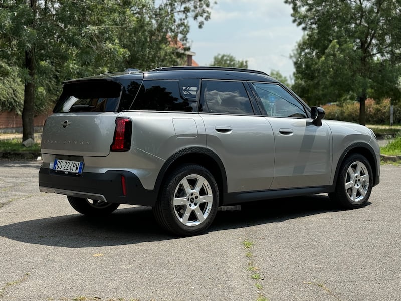 MINI Countryman 2024: guarda la gallery del crossover mild-hybrid premium 7