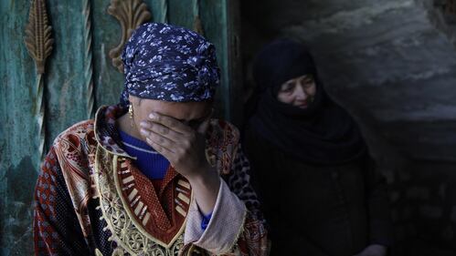 Le famiglie dei copti piangono i loro morti 10
