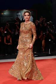 Il red carpet di Venezia brilla con Laura Chiatti 3