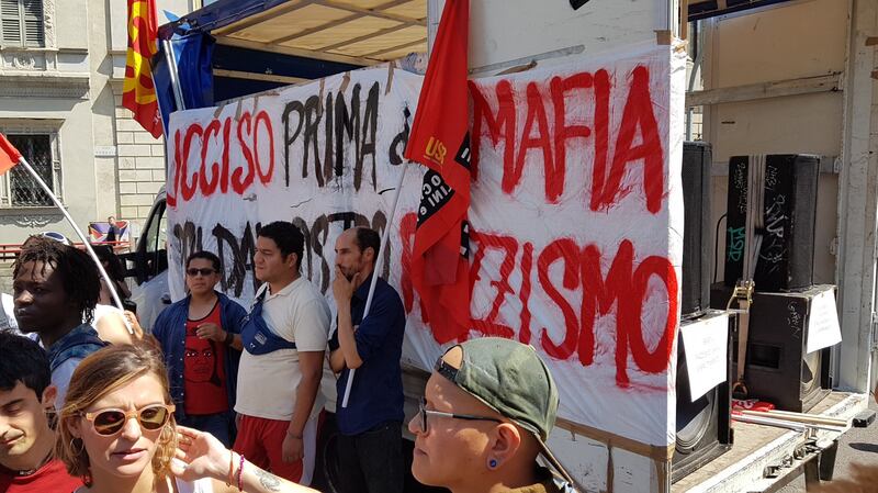 Stranieri e sinistra in corteo contro Salvini 3