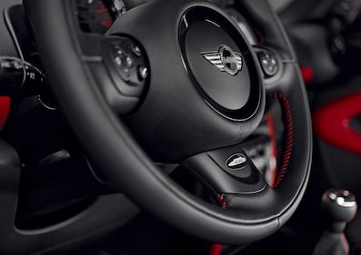 MINI John Cooper Works Paceman 4
