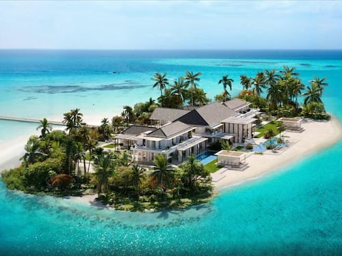 Maldive, in vendita un’isola con quattro ville e barriera corallina privata: il prezzo è da capogiro