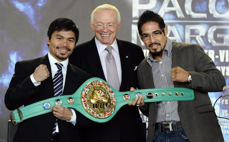 Jerry Jones Pacquiao 2010 ANSA