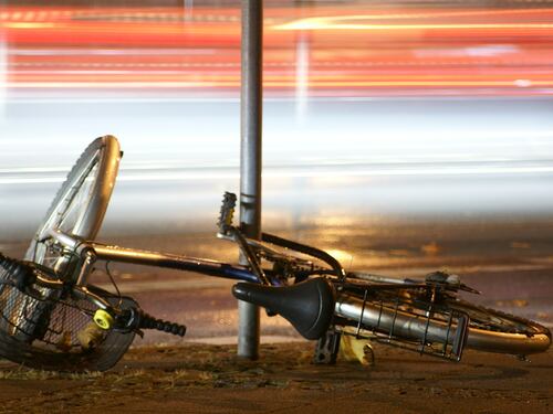 Quindicenne ucciso in bici da un pirata. Poi l'uomo del pick-up si costituisce
