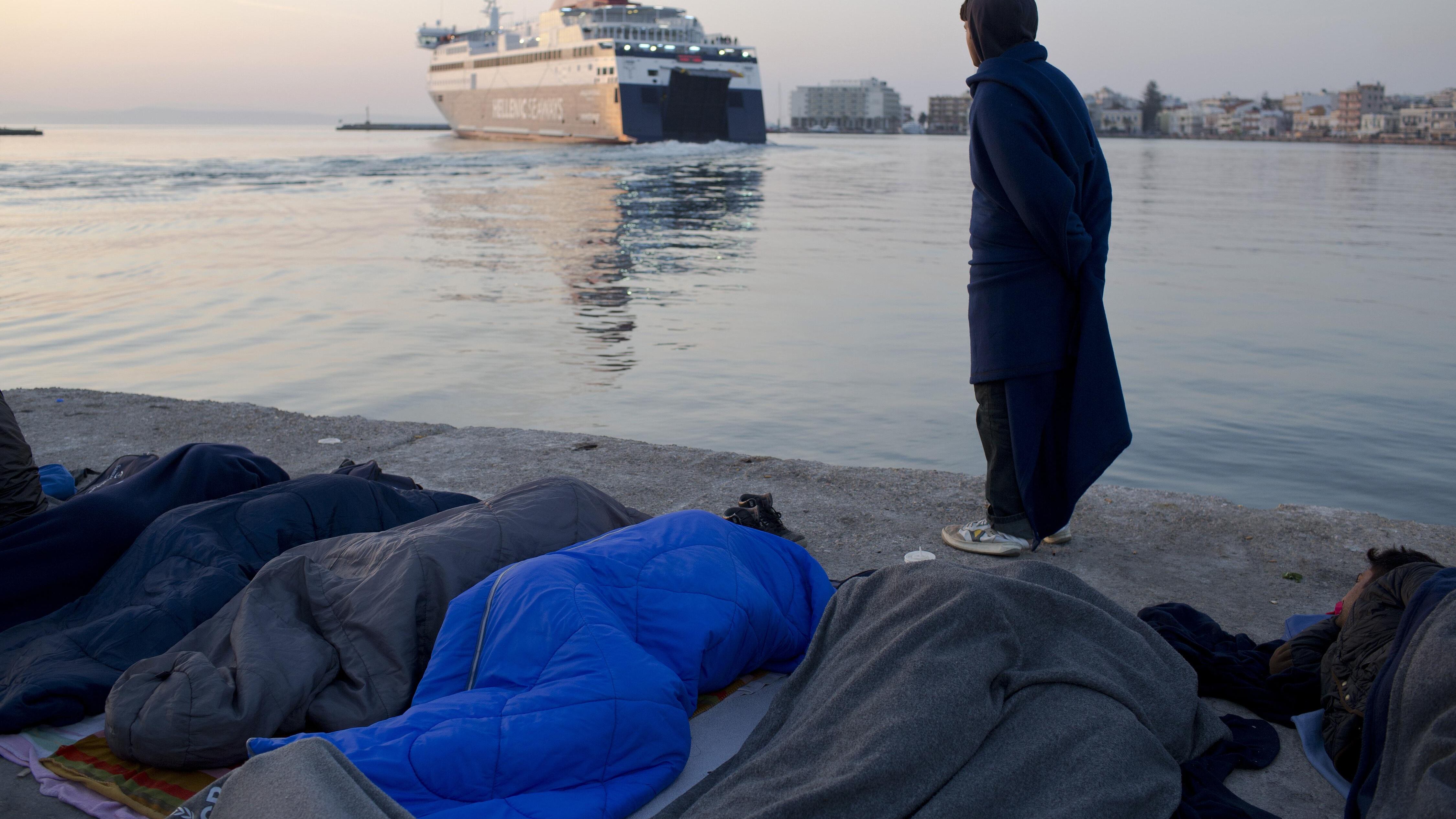 La Marina ci riempie di migranti. Scipparli alla Libia porta miliardi
