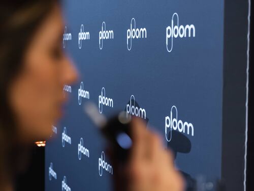 Design italiano per il tabacco riscaldato: JTI conquista tutti grazie a Ploom X