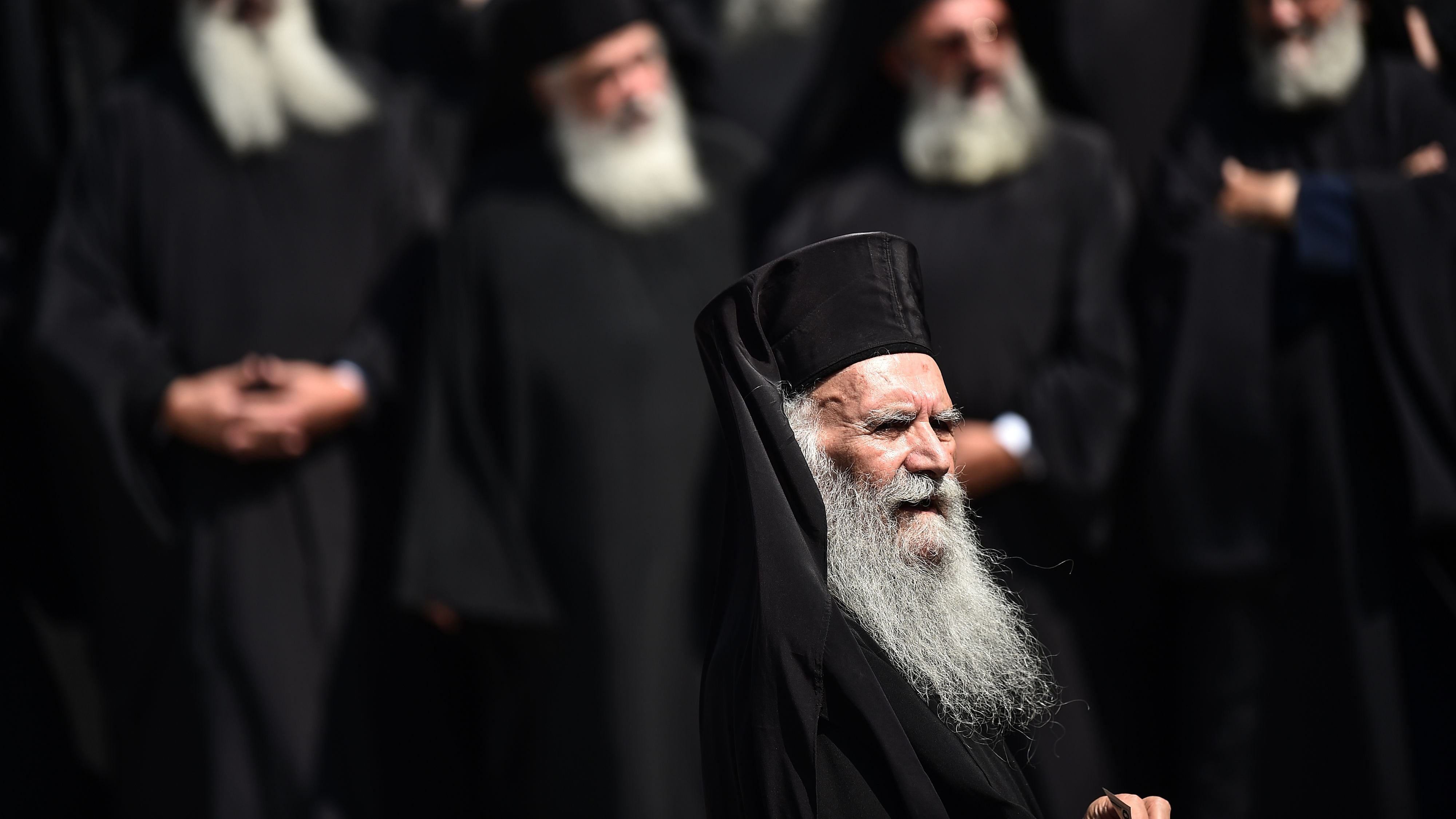 No a edifici nel parco, Ekaterinburg batte la Chiesa ortodossa