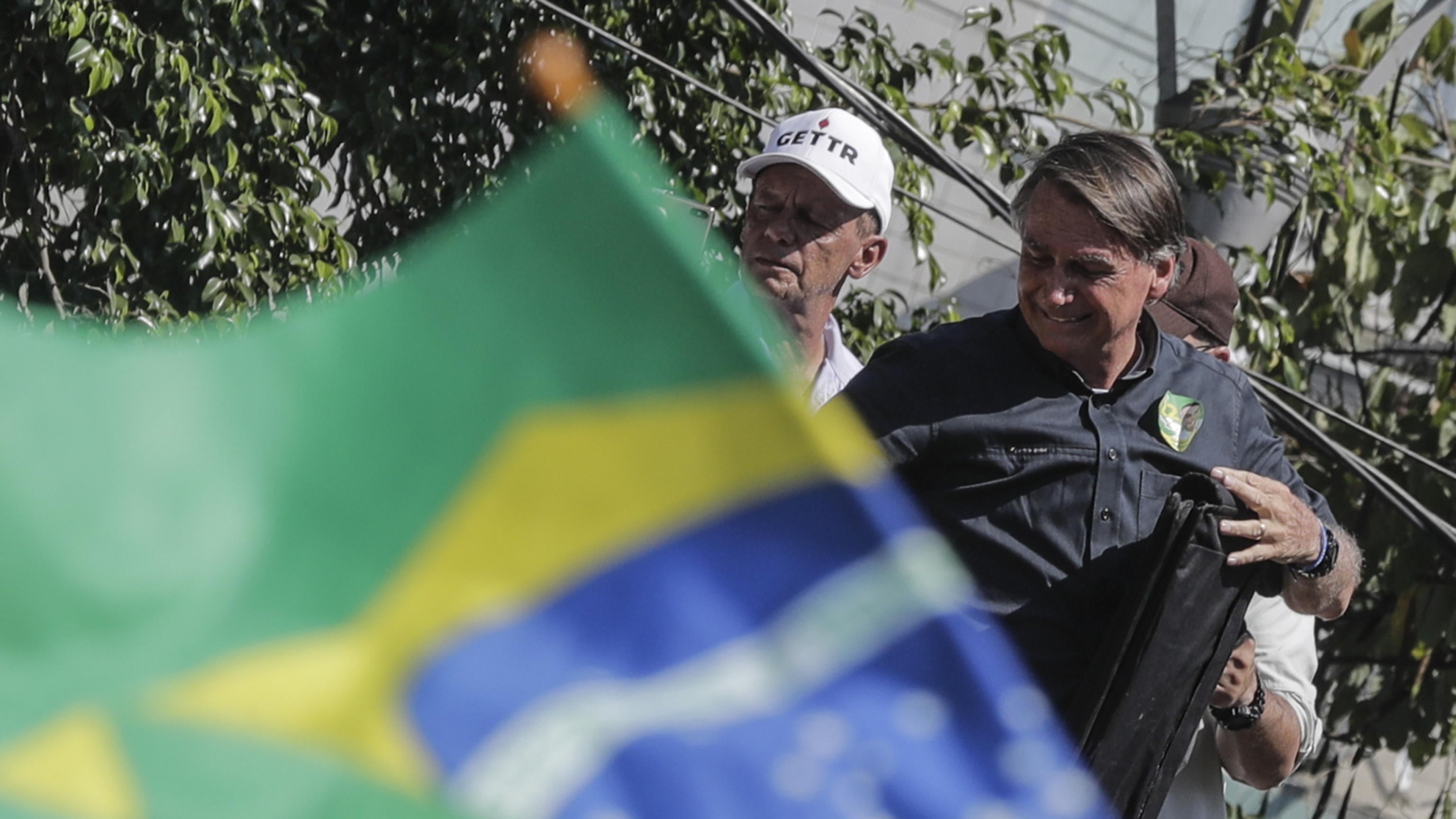 Arrestato ministro di Bolsonaro. L'ex Presidente indagato per gli assalti a Brasilia