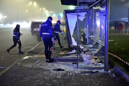 Grave incidente in via Novara 5