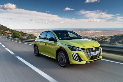 Peugeot e-208, guarda la gallery 10