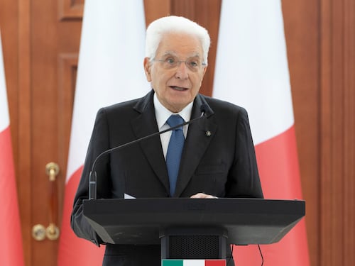 Il monito di Mattarella: “Garantire la stabilità dei mercati è fondamentale”
