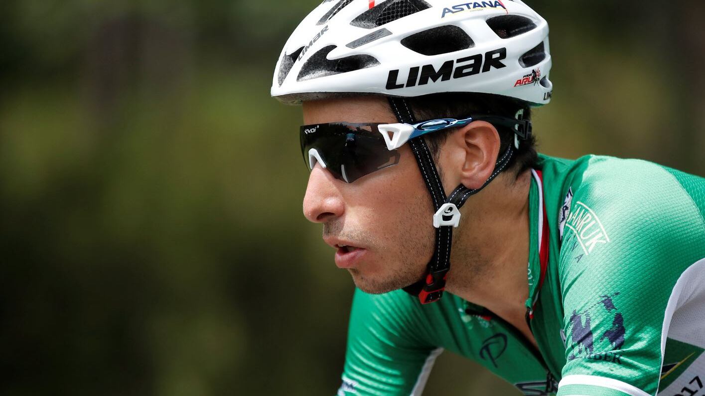 Aru, l'uomo solo s'addormenta e Froome si riprende la maglia