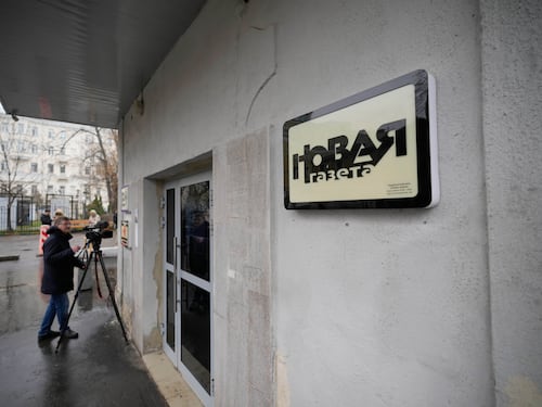 Novaya Gazeta ferma le rotative. “La censura di Putin ci ha uccisi”