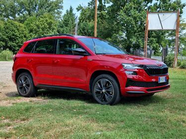 Skoda Karoq 2023: la gallery del nuovo crossover compatto 6