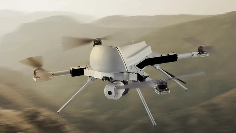 Il drone Kargu 2, prodotto dall'azienda turca Stm. Durante la guerra civile in Libia, nel 2020 ha inseguito e ucciso una persona senza ricevere il comando da un essere umano.