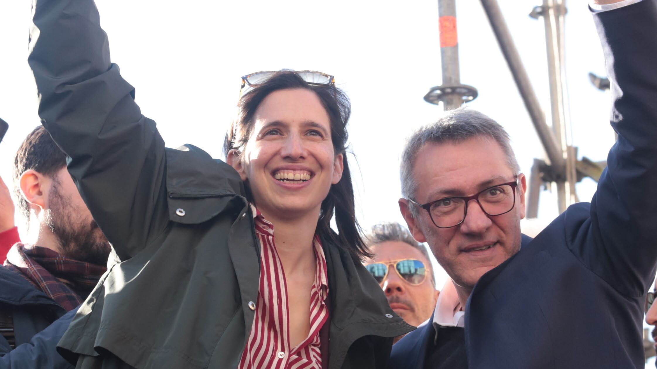 Mobilitati governatori, piazza e Cgil. Esulta la sinistra dopo la guerriglia