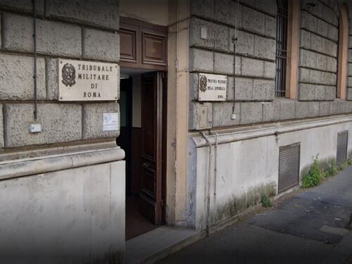Roma, falsi certificati medici per non andare al lavoro: condanna per il militare