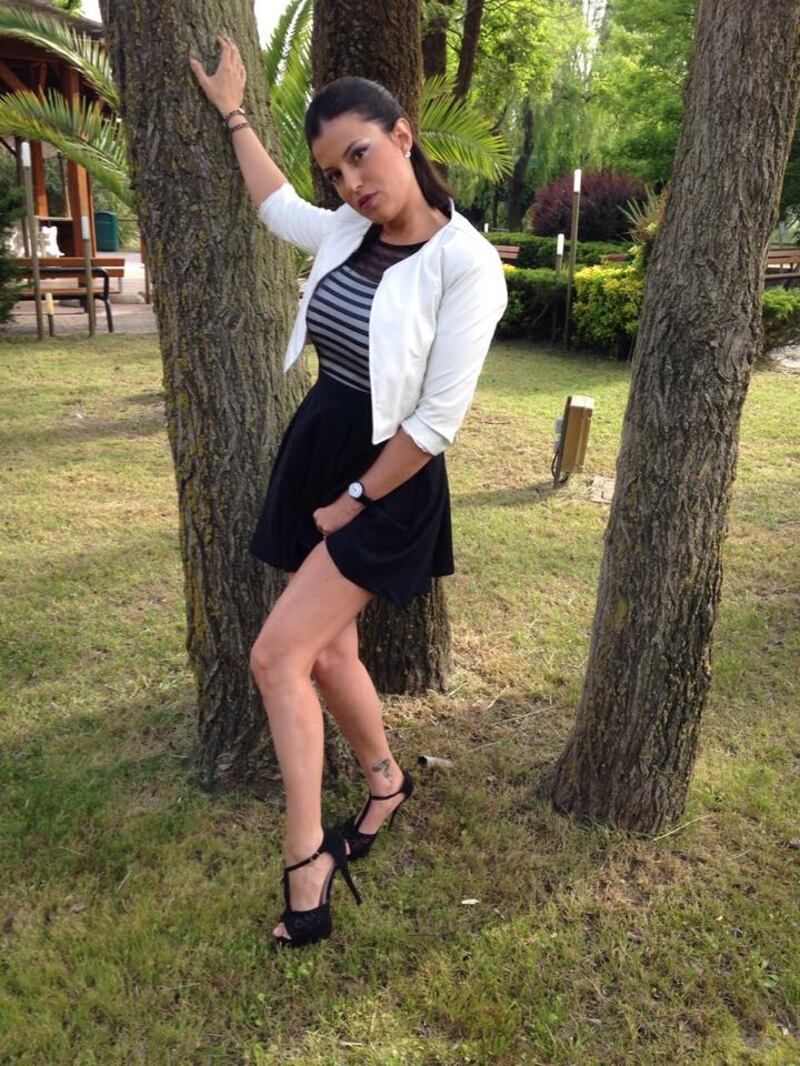 Sara Tommasi apre una nuova fanpage su Facebook: tutte le foto sexy 8