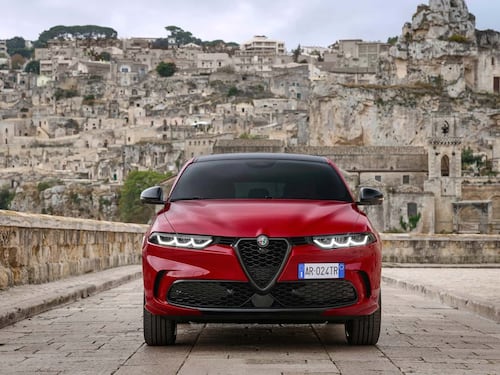 Alfa Romeo Tributo Italiano, guarda le foto della nuova gamma