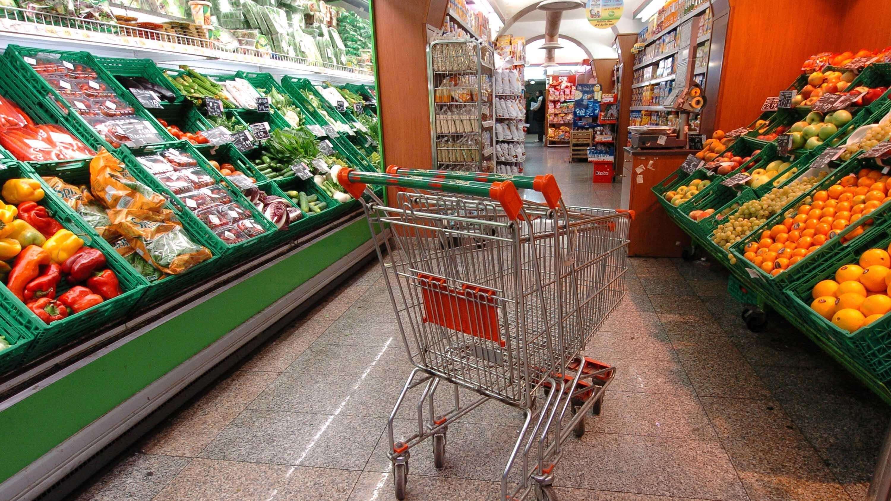 Arriva la stangata del 2017: "Ogni famiglia spenderà 986 euro in più"