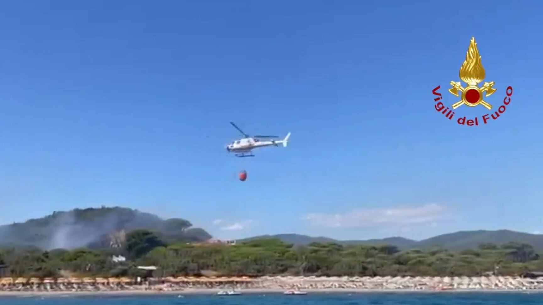 Le fiamme, le 600 persone evacuate e il caso Rosy Bindi: cosa è successo a Castiglione della Pescaia