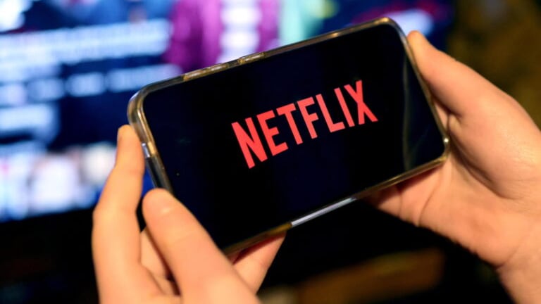 Netflix cambia le regole: email obbligatoria per tutti i profili secondari