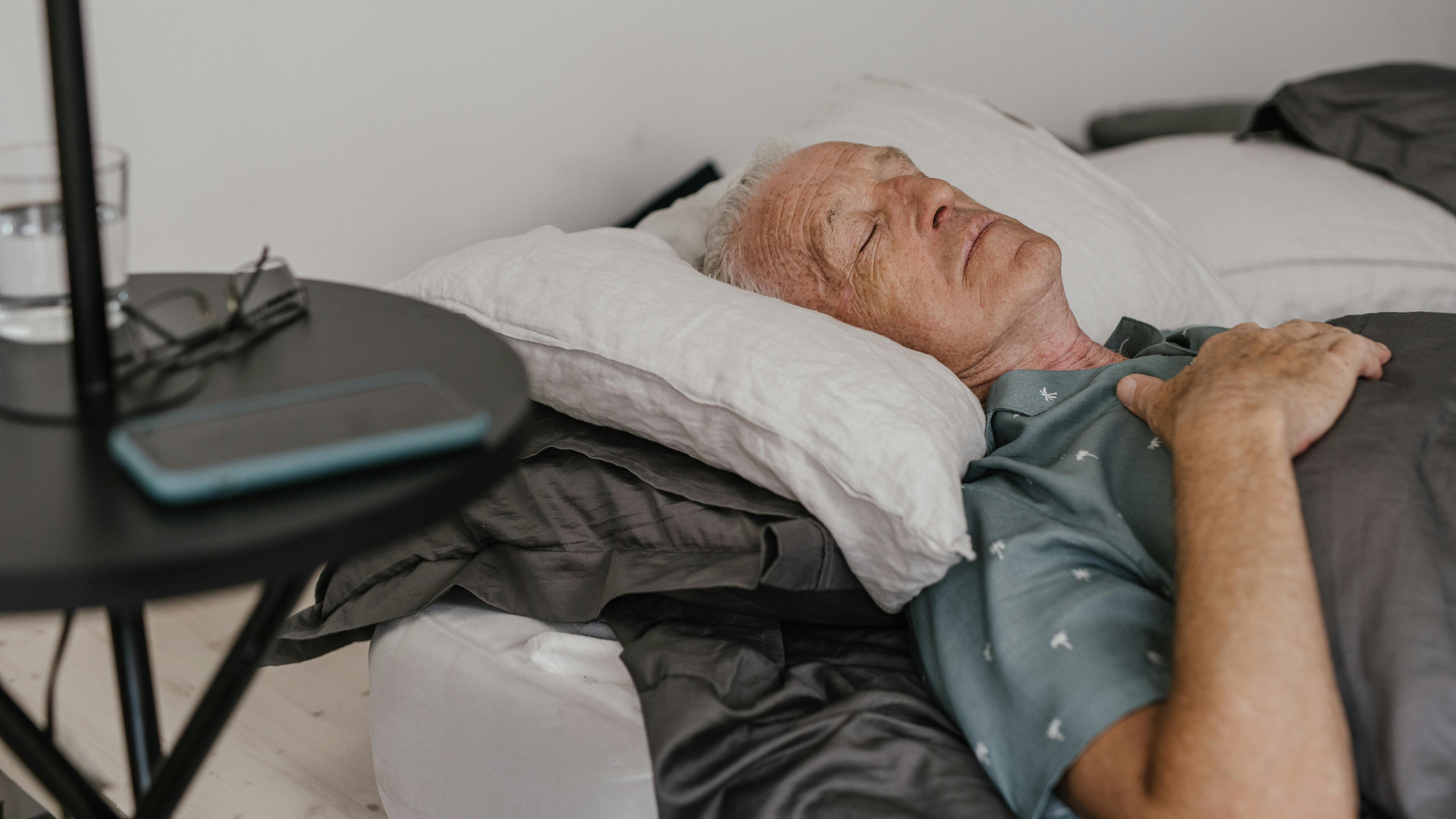 Demenza e disturbi del sonno: un nuovo studio conferma l'associazione tra le due cose
