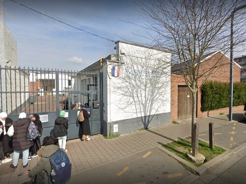 Francia, stretta sulle scuole islamiche: stop ai fondi per i licei musulmani