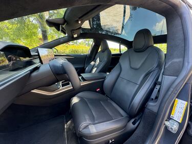 Tesla Model S Plaid: guarda la gallery della super berlina elettrica 19