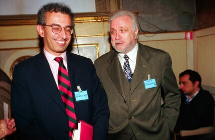 Luciano De Crescenzo, la vita e il cordoglio in foto 1