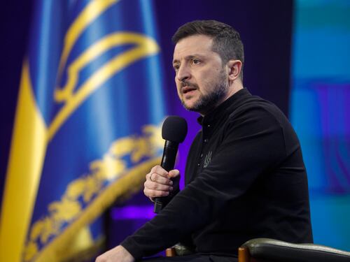 "L'Ucraina è pronta a uno scambio di prigionieri": le condizioni di Zelensky per la pace