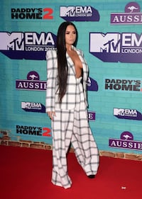 Mtv Ema 2017, i look più sexy 16