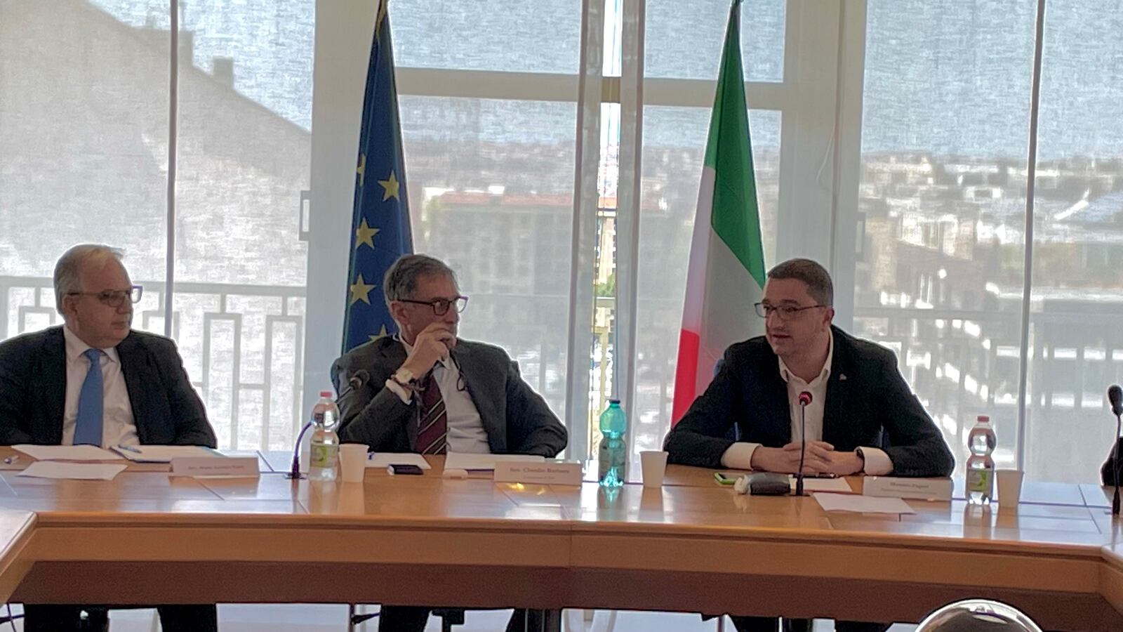 "Trasferimento e bear-spray". Intervista al sottosegretario Barbaro sull'emergenza orsi