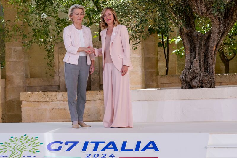 Giorgia Meloni accoglie i leader del G7 1