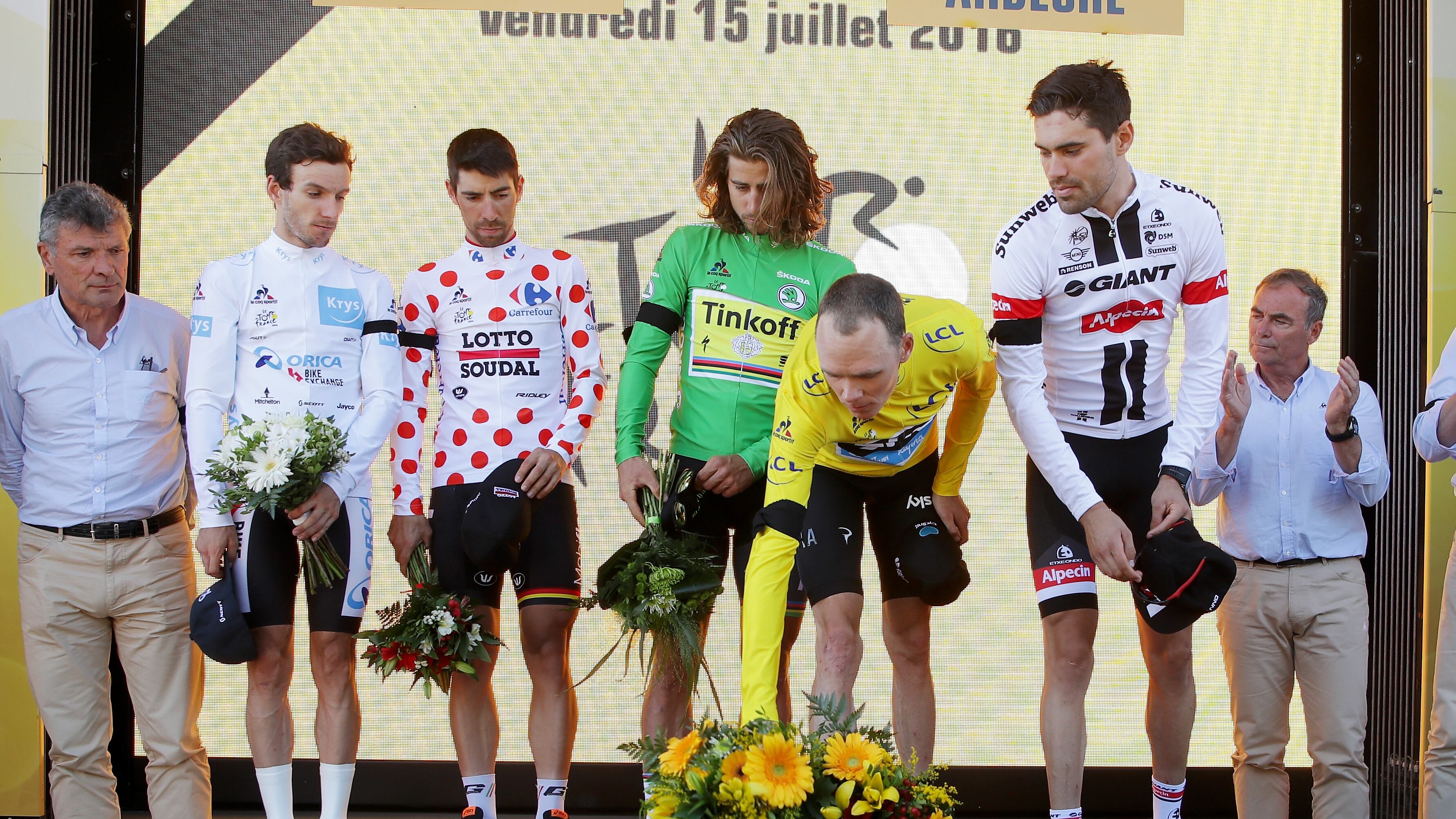 Froome vola, non ha rivali in un Tour senza festa