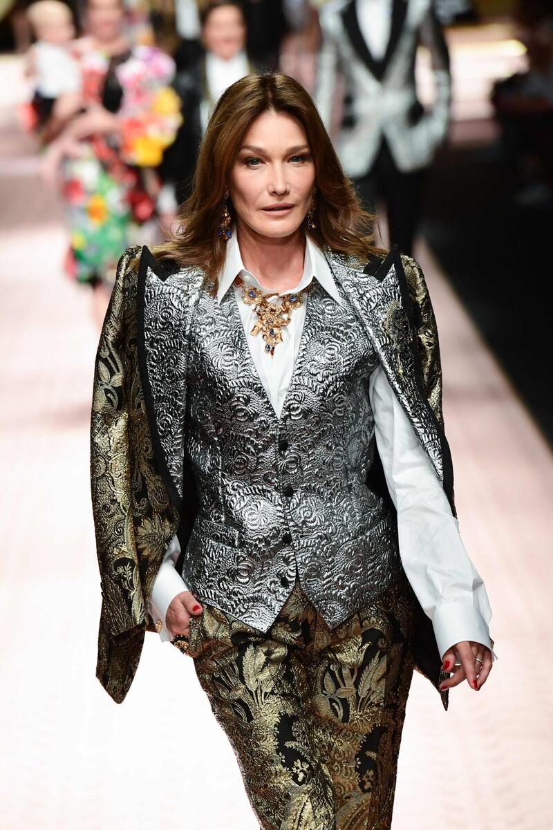 Monica Bellucci e le star in passerella per Dolce & Gabbana 11