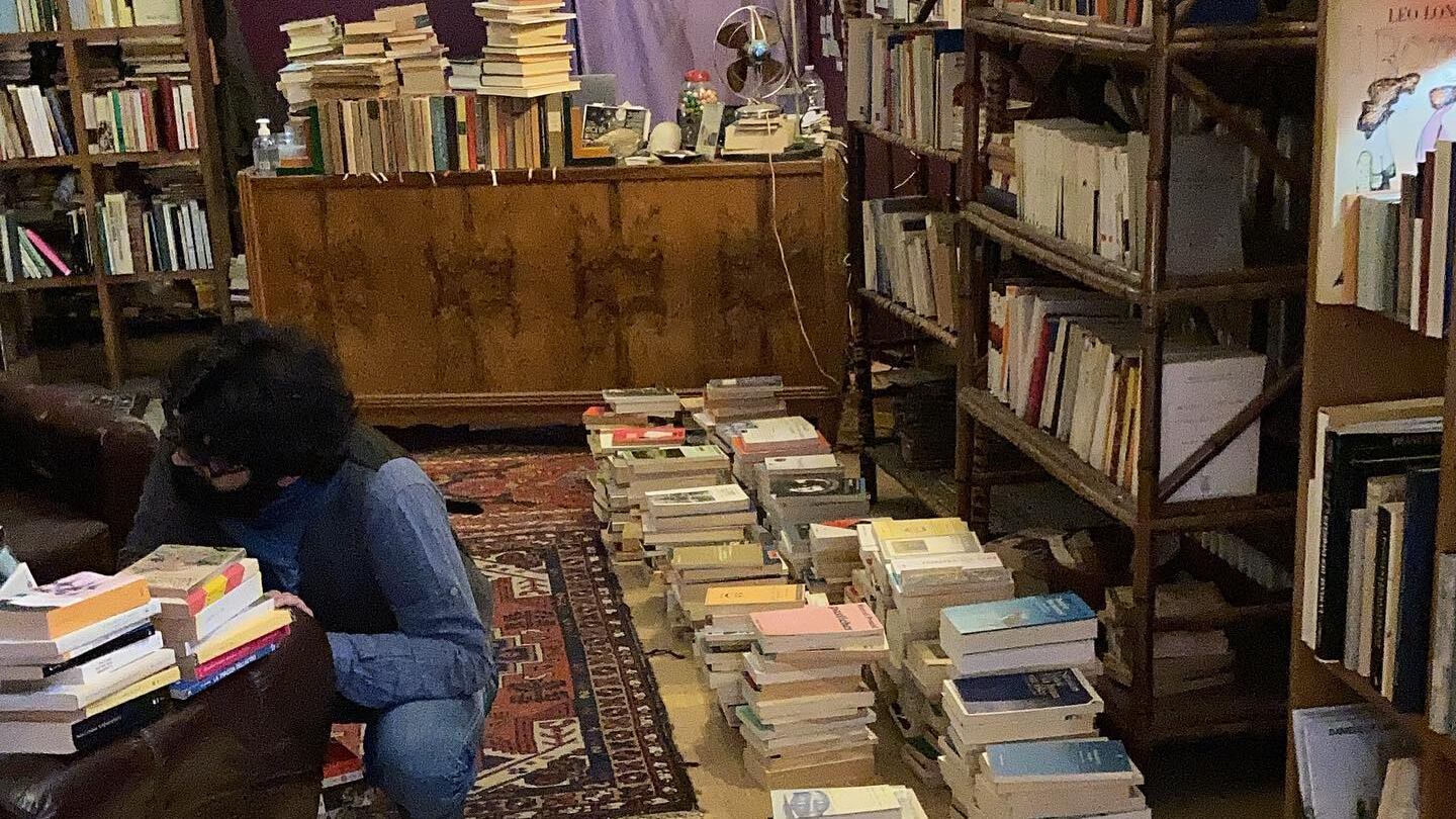 La biblioteca si fa eterna se è piena di "libri risorti"