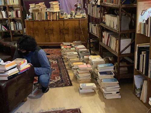 La biblioteca si fa eterna se è piena di "libri risorti"
