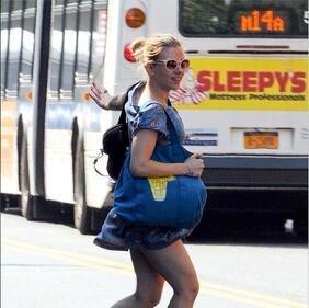 Fiocco rosa per la neo mamma Scarlett Johansson 1