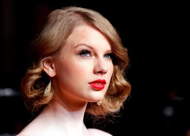 Taylor Swift con un tweet sbaraglia Apple 16