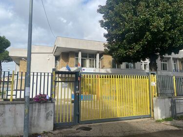 Insegnante trovato morto a scuola 8
