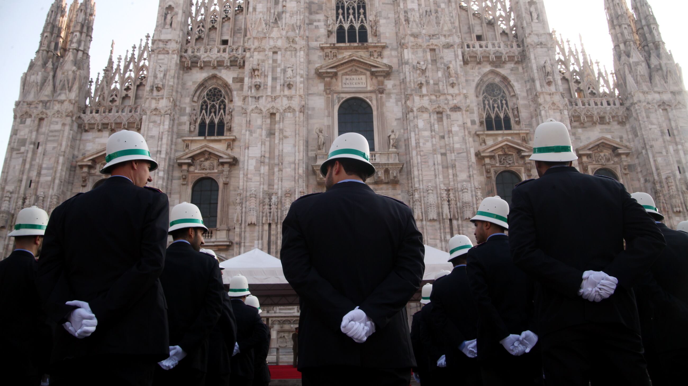 Violenze sessuali in piazza Duomo. I vigili arrestano un uomo di 33 anni