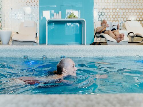 Ginnastica in acqua, tornare in forma con l'acquagym
