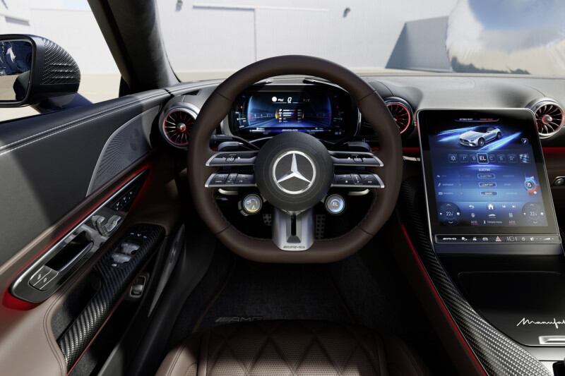 Mercedes SL 63 S E Performance, guarda tutte le foto 10