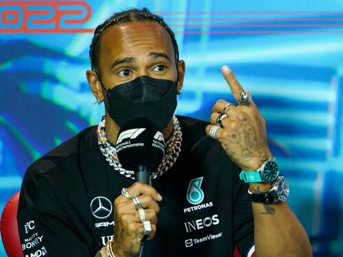 Hamilton non vuole togliere i gioielli in gara