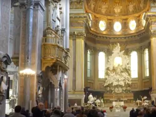 Il Te Deum arcobaleno del cardinale di Napoli