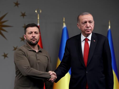 Rebus Ucraina, Usa e Germania frenano. La "sorpresa" della svolta di Ankara