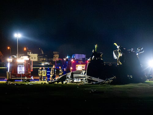 Elicottero italiano precipita in Bosnia, quattro morti: due militari dell’esercito e due della croce rossa. Meloni: “Profondo dolore”