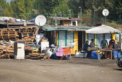 Il Parco Sud trasformato dai rom in una discarica 3