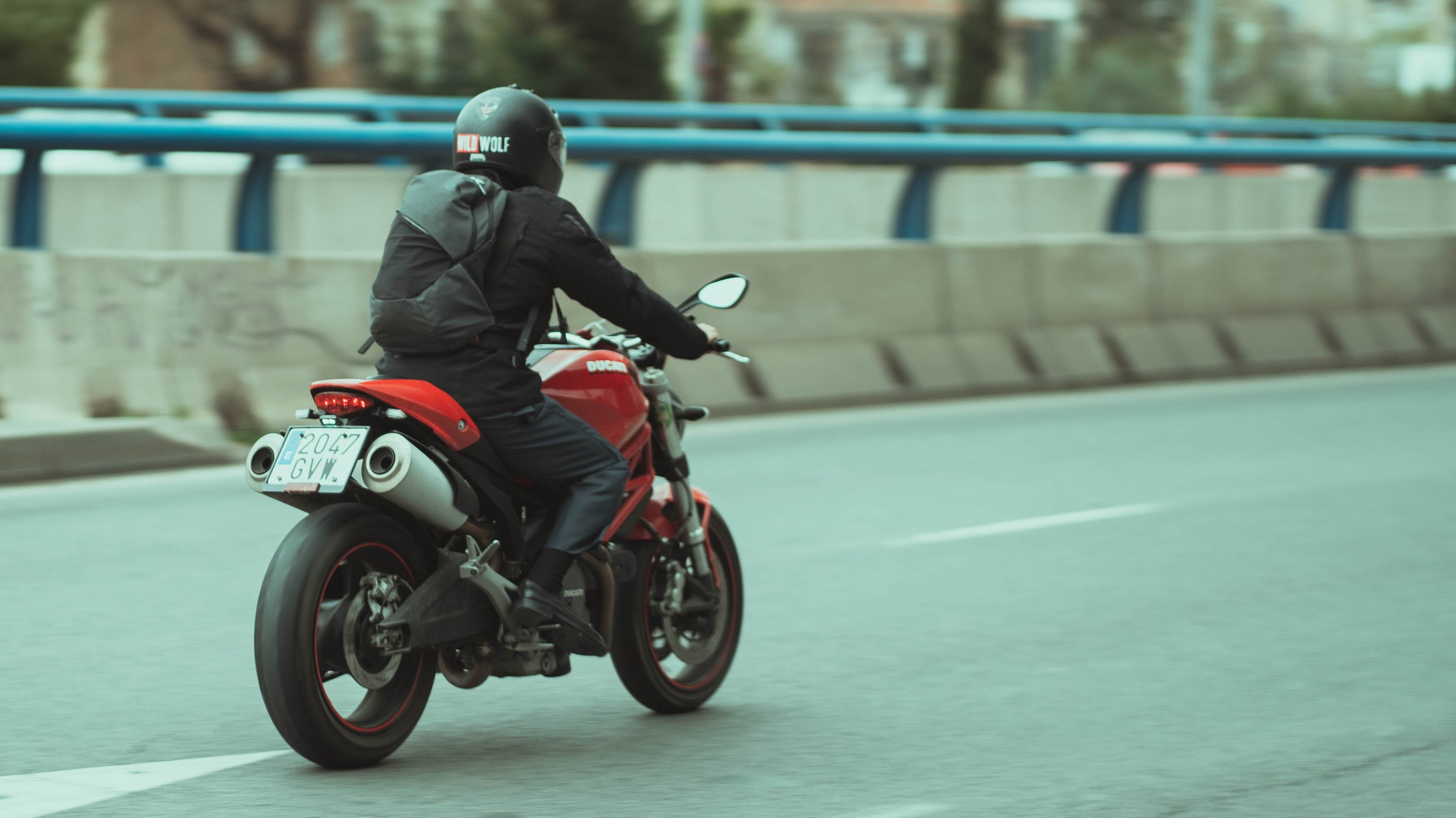 Abbigliamento per la moto, scopri i 7 articoli davvero irrinunciabili